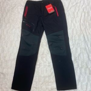Aokeda brand snow/ ski pants